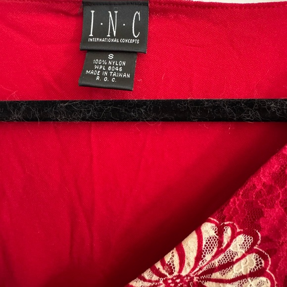 Absolutely gorgeous Vintage Red Lace Blouse - Picture 3 of 3